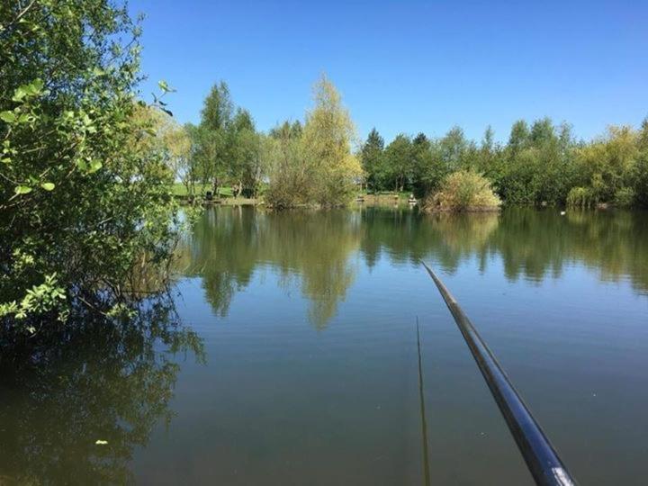Elton Barn Fishery & Retreat Nottingham Ngoại thất bức ảnh